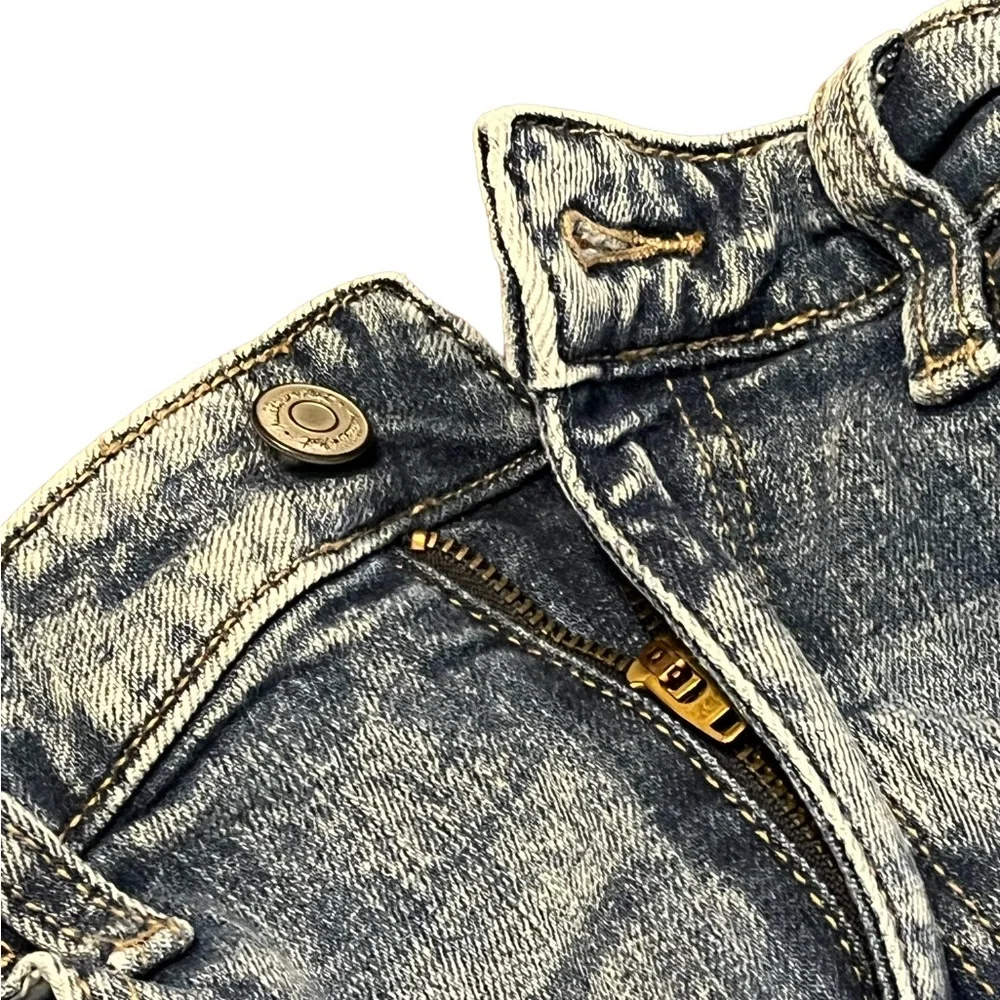 Willow & Root “The Mom Fit” Distressed High Rise Jeans - Picture 4 of 9